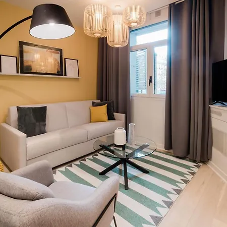 Apartment Desnos : Au Coeur De La Rive Gauche, Neuf, Design, 2 Personnes