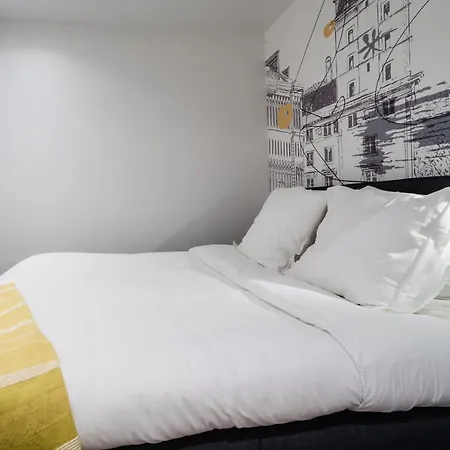 Apartment Desnos : Au Coeur De La Rive Gauche, Neuf, Design, 2 Personnes Paris